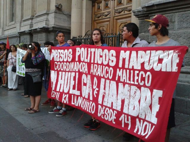 Movilización de los mapuches sobre sus derechos sobre la tierra y los derechos sobre la tierra.