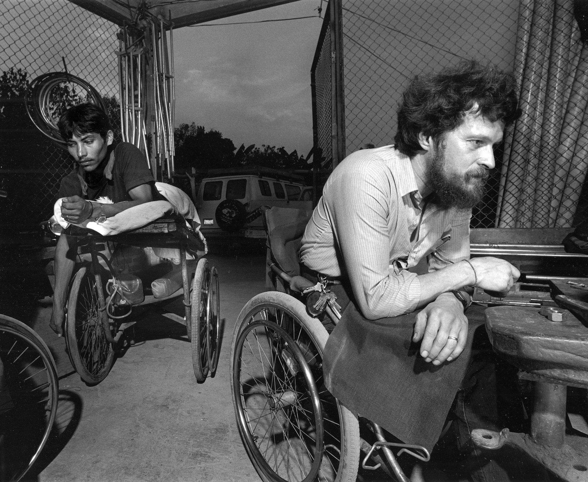 Ralf Hotchkiss, a wheelchair rider and engineer, teaches wheelchair making in the Ajoya workshop.