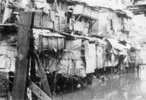 Houses in Magdalena, a squatter community In Manila